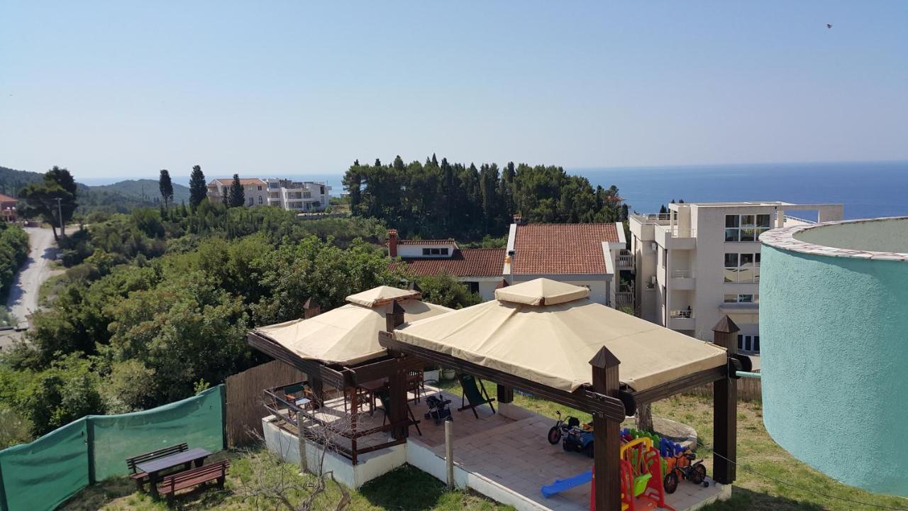 Apartmani Aida Ulcinj Exterior photo